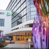 MST bespaart honderden uren met koppeling tussen ERP en GDSN - MST Hoofdingang